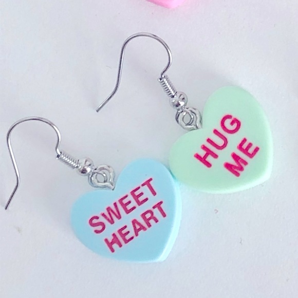 New Conversation Hearts Dangle Drop Earrings Fun Party Gift Mismatched Love Word - Picture 1 of 7